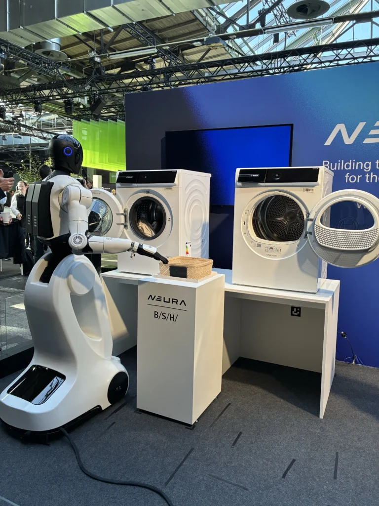 4NE1 at the BSH washer and dryer, Booth 3031 gtc berlin